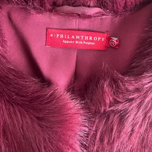 n:Philanthropy Women\'s Faux Fur Coat - Burgundy